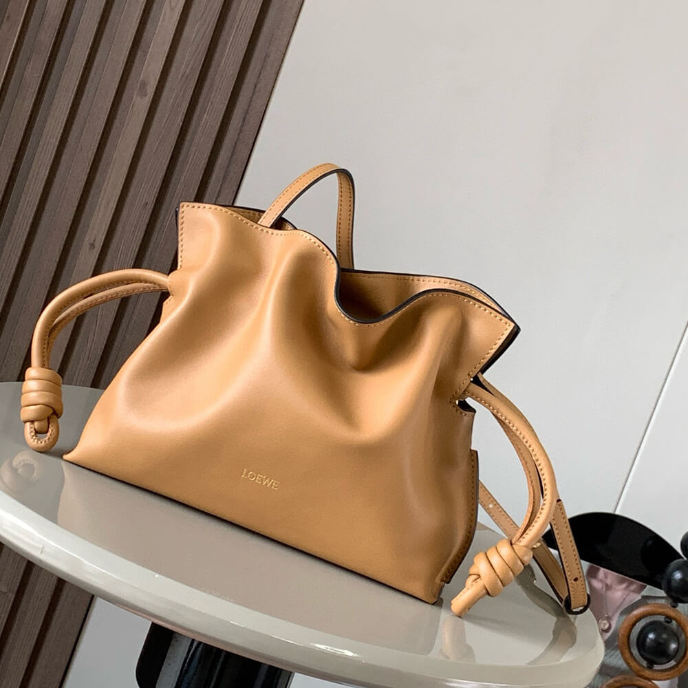 Loewe Mini Flamenco clutch in nappa calfskin(HIGH-END GRADE)